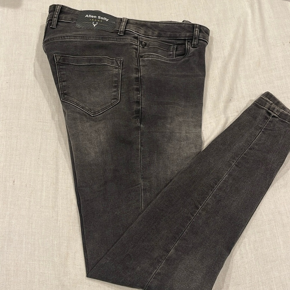 B0618 Allen Solly Preloved skinny jeans . Stretch material
